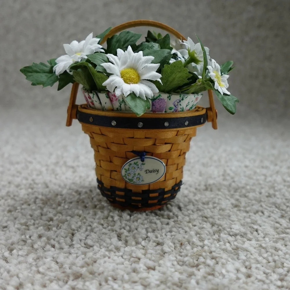 Longaberger 2006 Collectors Club May Series Miniature Daisy Basket Set Retired
